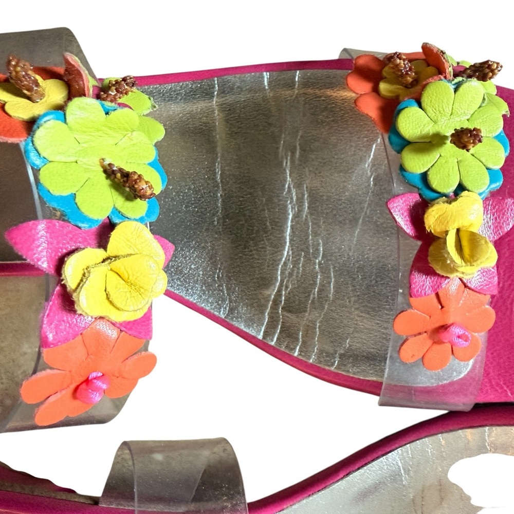 Stuart Weitzman Low Heel Tinkerbelle Pink Floral sandals in Size 7.5 - Picture 3 of 15